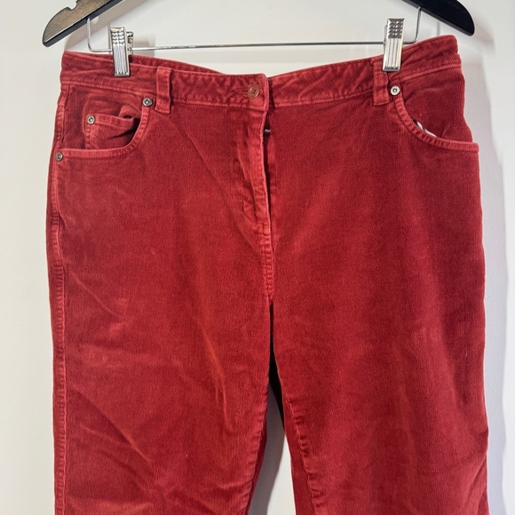 Woolrich Red Corduroy Pants Women’s Size 8 Mid Rise Straight Leg Cotton Blend - Picture 3 of 12